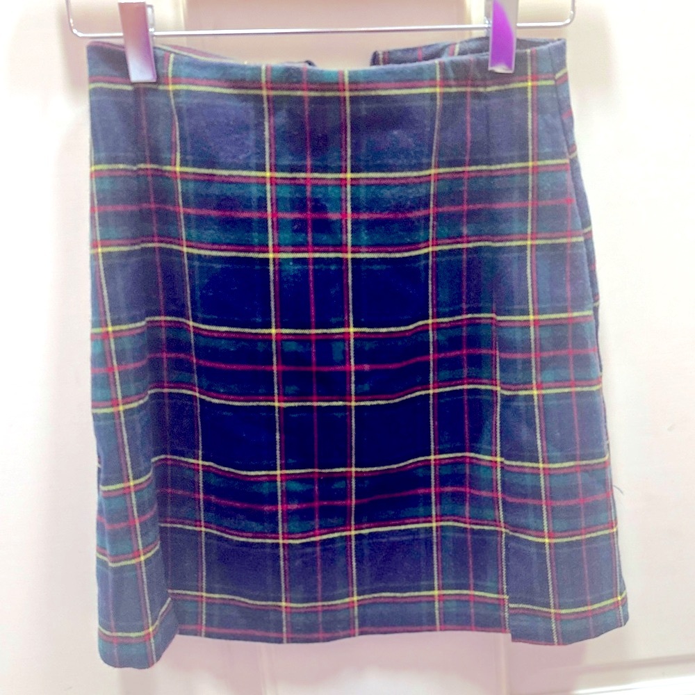 COPY - NWOT-AUTHENTIC BRANDY MELVILLE PLAID CARA SKIRT-NEVER WORN OR TRIED ON B…